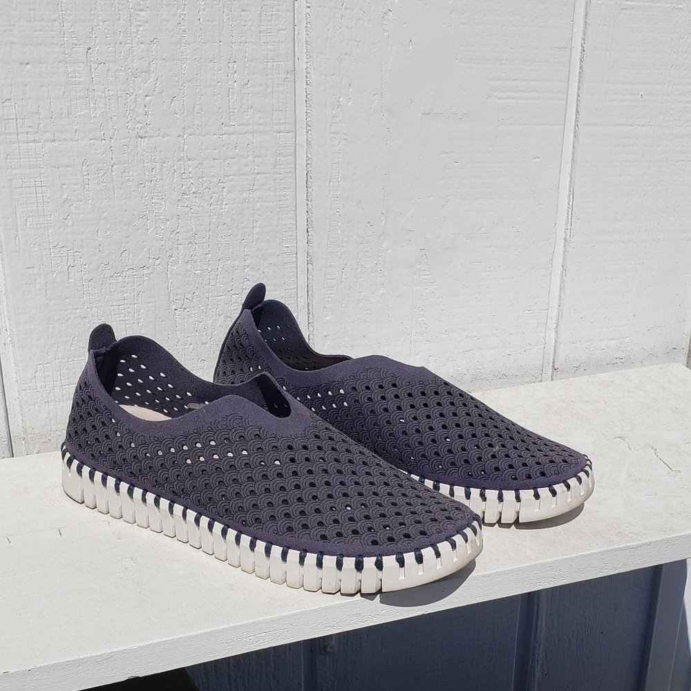 ILSE Jacobsen Women's Tulip Navy Slip On